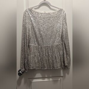 Sail To Sable Silver Sequin Top Size L